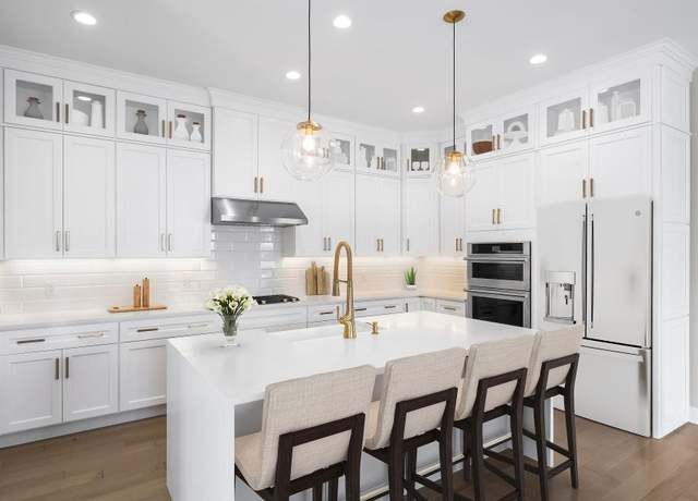 Property at 11 Wallace Way #18, Chappaqua, NY 10514, 2 beds, 3.5 baths