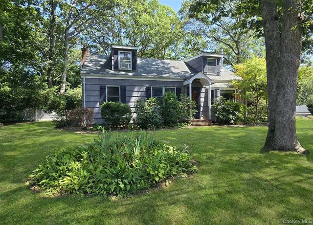 Property at 19 Davis Ave, Port Jefferson Station, NY 11776, 3 beds, 2 baths