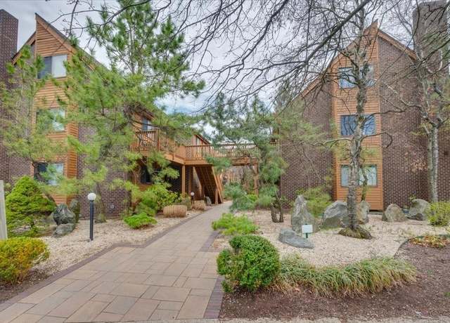 Property at 15 Greenridge Ave #5, White Plains, NY 10605, 1 bed, 1 bath
