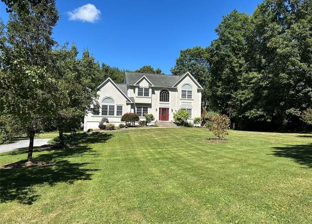 Property at 48 Brennan Ct, Chester, NY 10918, 4 beds, 2.5 baths