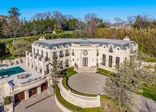 Property at 186 Kings Point Rd, Great Neck, NY 11024, 6 beds, 7 baths