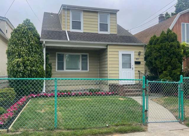 Property at 461 5th Ave, Cedarhurst, NY 11516, 5 beds, 2 baths