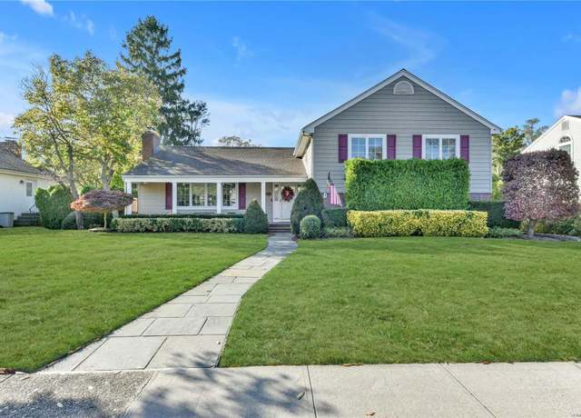 Property at 138 Lee Rd, Garden City, NY 11530, 3 beds, 2.5 baths