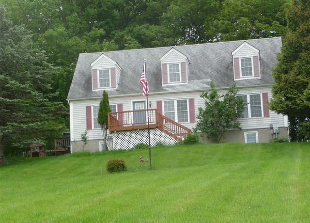 Property at 118 White Brg, Middletown, NY 10940, 3 beds, 1.5 baths