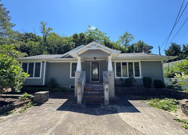 Property at 10890 Old Sound Ave, Mattituck, NY 11952, 3 beds, 3 baths