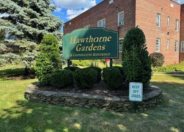 Property at 159 Smith Unit G4, Freeport, NY 11520, 1 bed, 1 bath