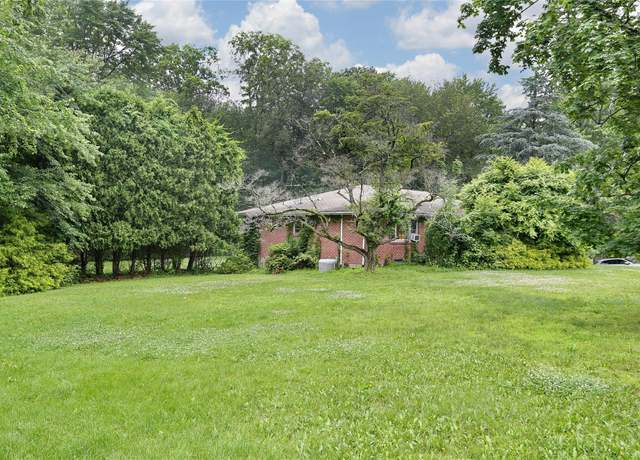 Property at 61 Buena Vista Rd, New City, NY 10956, 4 beds, 3 baths
