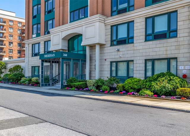 Property at 260 W Broadway Unit 2G, Long Beach, NY 11561, 2 beds, 2 baths