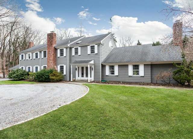 Property at 89 Cove Rd, Oyster Bay Cove, NY 11771, 4 beds, 4.5 baths