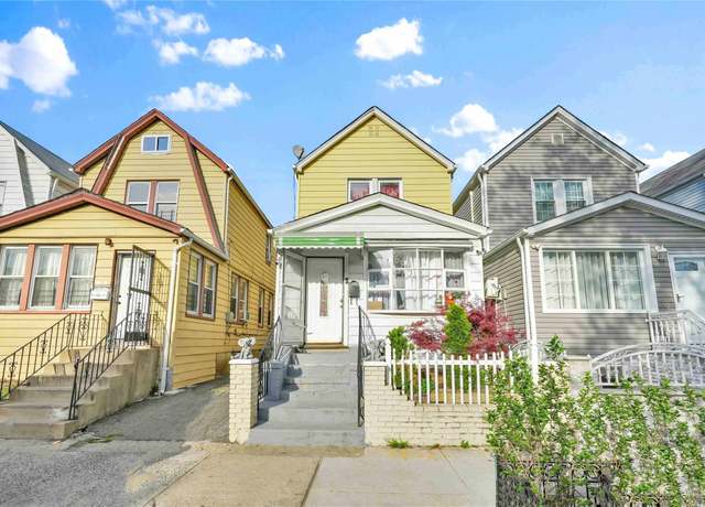 Property at 104-55 128th St, Richmond Hill S., NY 11419, 3 beds, 2.5 baths