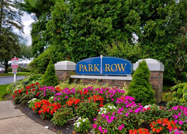 Property at 85 Sprucewood Blvd, Central Islip, NY 11722, 2 beds, 1.5 baths