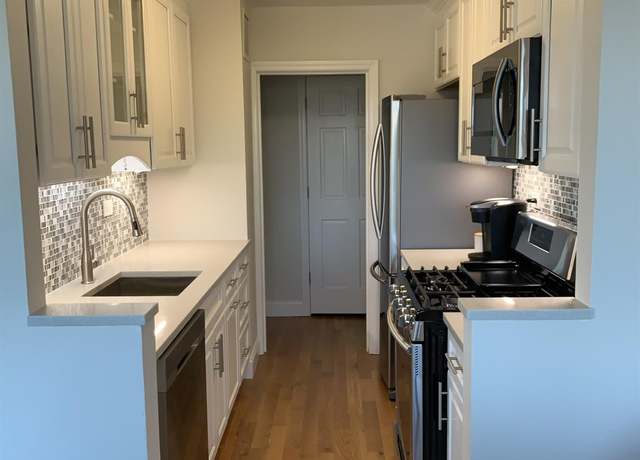 Property at 18-15 215th St Unit 3S, Bayside, NY 11360, 1 bed, 1 bath