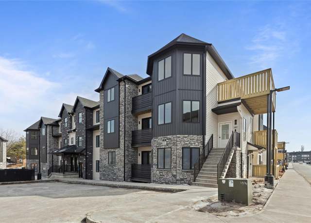 Property at 2 Prime Ln #212, Monsey, NY 10952, 5 beds, 2.5 baths