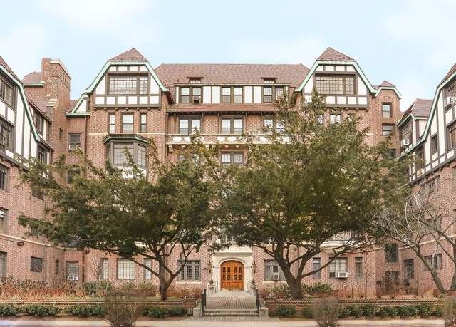 Property at 4 Dartmouth St #24, Forest Hills, NY 11375, 1 bed, 1 bath