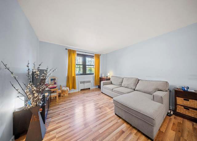Property at 139-05 85th Dr Unit 1A, Briarwood, NY 11435, 1 bed, 1 bath