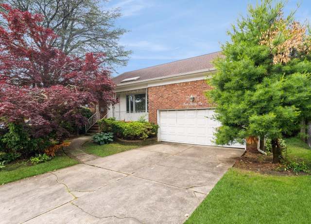 Property at 791 Longview Ave, North Woodmere, NY 11581, 4 beds, 3 baths