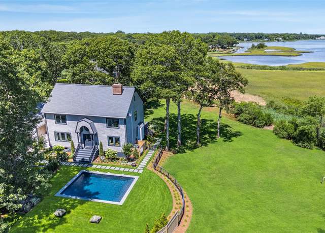 Property at 5805 Main Bayview Rd, Southold, NY 11971, 4 beds, 3 baths