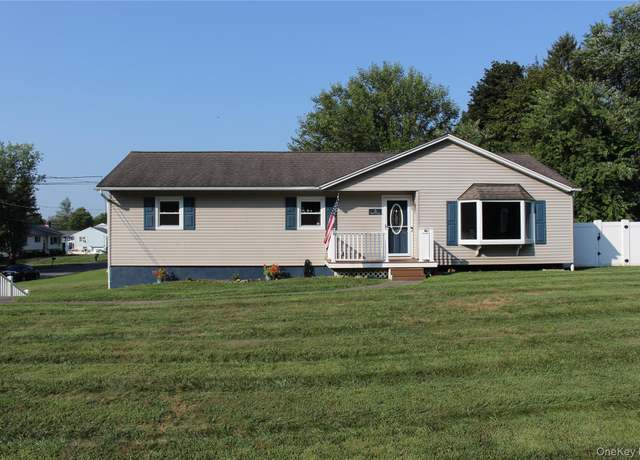 Property at 3 Bridle Path, Newburgh, NY 12550, 3 beds, 2 baths