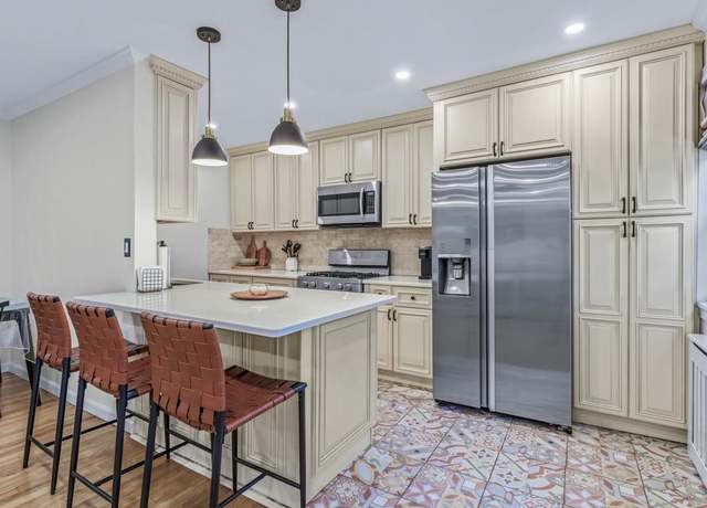 Property at 160-54 16th Ave Unit 1 Floor, Whitestone, NY 11357, 2 beds, 1 bath