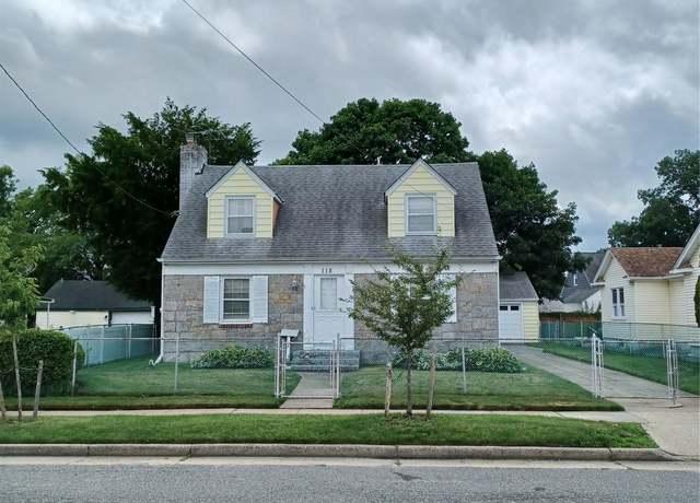 Property at 118 Allen St, Hempstead, NY 11550, 3 beds, 1.5 baths