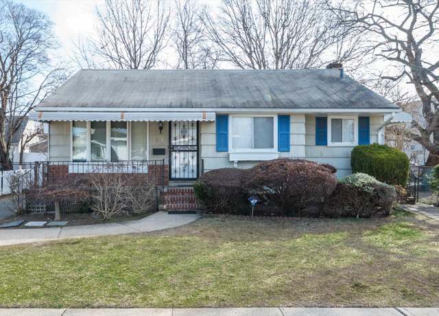 Property at 178 Pearl St, Westbury, NY 11590, 3 beds, 2 baths