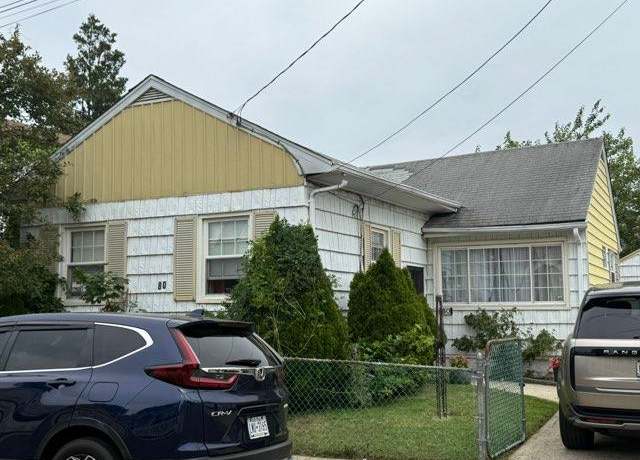 Property at 80 Biltmore Ave, Hempstead, NY 11003, 2 beds, 2 baths