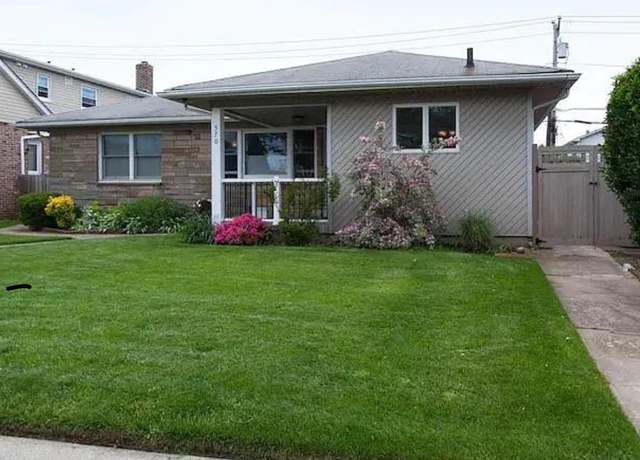 Property at 570 E Chester St, Long Beach, NY 11561, 3 beds, 2 baths