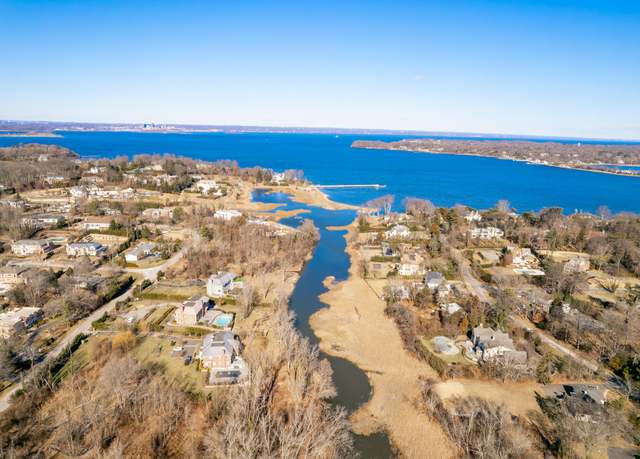 Property at 1 B Split Rock Dr, Great Neck, NY 11024
