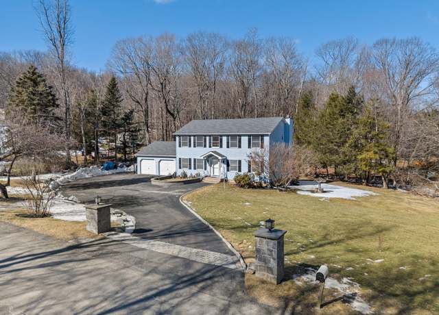 Property at 8 Durrschmidt Rd, Stormville, NY 12582, 4 beds, 2.5 baths