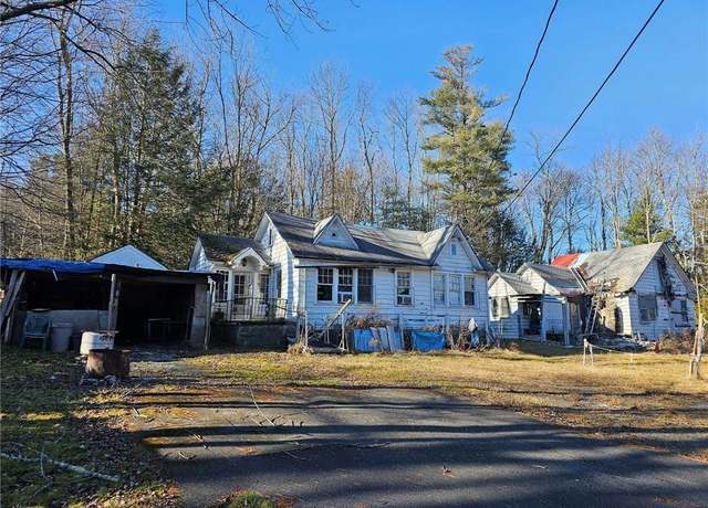 Property at 215/219 Anawana Lake Rd, Monticello, NY 12701, 3 beds, 1 bath