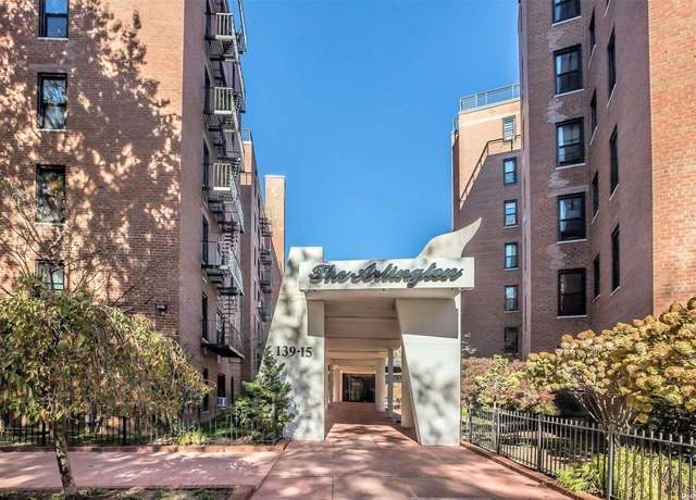 Property at 139-15 83rd Ave #337, Briarwood, NY 11435, 1 bed, 1 bath