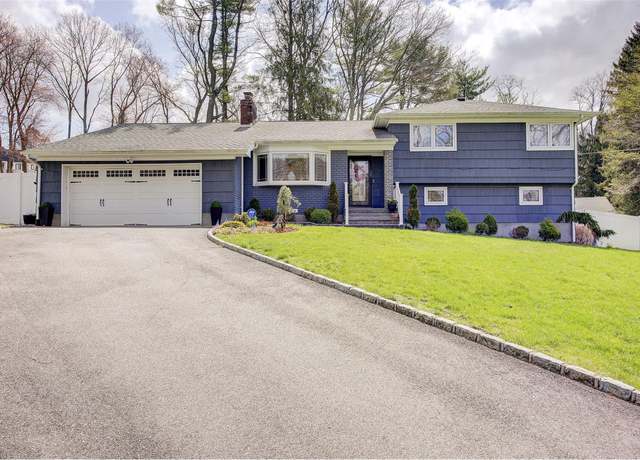 Property at 460 Wolf Hill Rd, Dix Hills, NY 11746, 4 beds, 3 baths