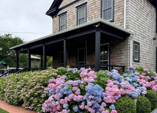 Property at 133 6th St, Greenport, NY 11944, 6 beds, 3.5 baths