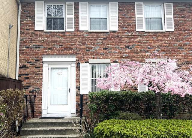 Property at 430 Genesee Ct, Suffern, NY 10901, 3 beds, 2.5 baths