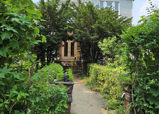Property at 11 Willow Pl, Mount Vernon, NY 10550, 8 beds