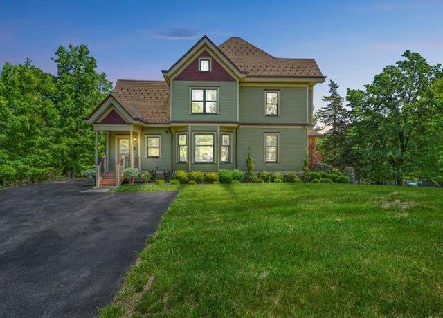 Property at 2 Pine Hill Rd, Chester, NY 10918, 3 beds, 2.5 baths