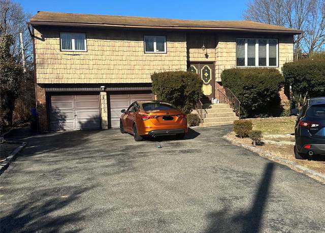 Property at 1503 Hemlock Ave, East Meadow, NY 11554, 4 beds, 3 baths