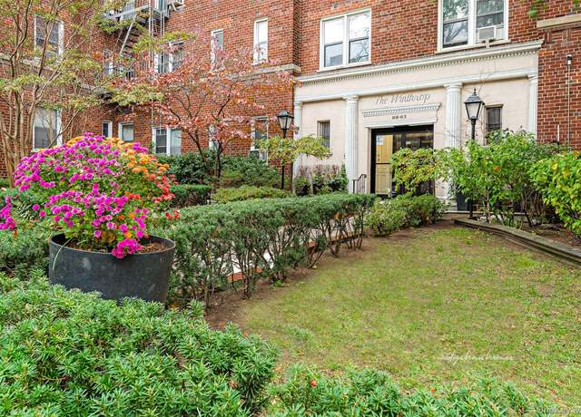 Property at 68-63 108th St Unit 2D, Forest Hills, NY 11375, 1 bed, 1 bath