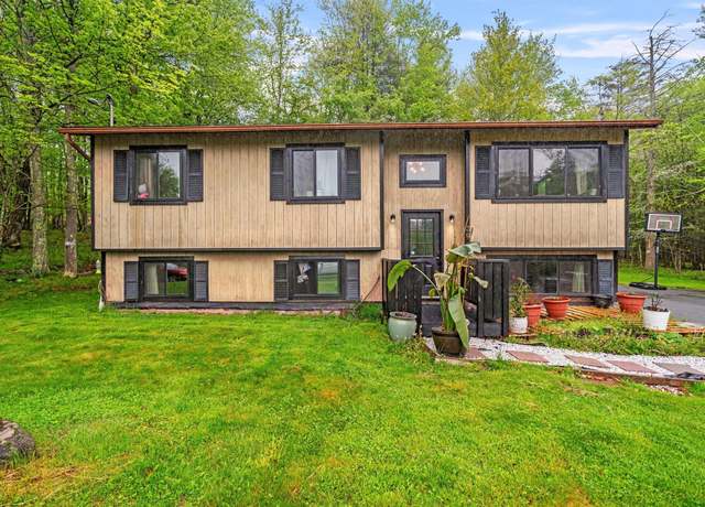 Property at 39 Laurel Ln, Loch Sheldrake, NY 12759, 6 beds, 2 baths