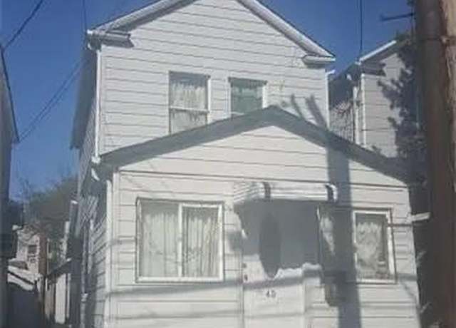 Property at 11140 114th St, South Ozone Park, NY 11420, 2 beds, 1.5 baths