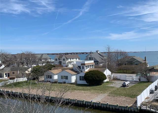 Property at 12 Shinnecock Rd, East Quogue, NY 11942, 3 beds, 2 baths