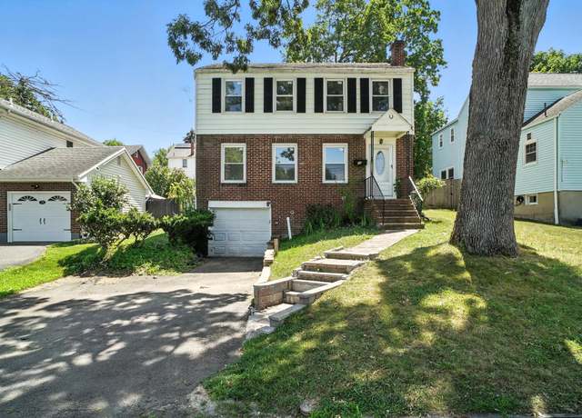 Property at 71 Commonwealth Ave, Middletown, NY 10940, 3 beds, 1 bath