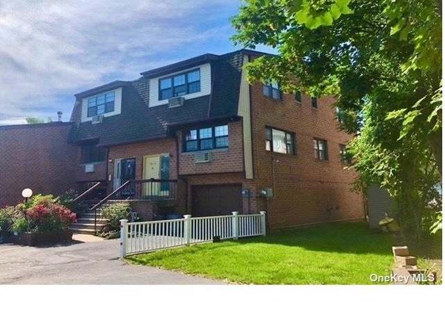Property at 120-10 Ketch Ct, College Point, NY 11356, 4 beds, 3.5 baths