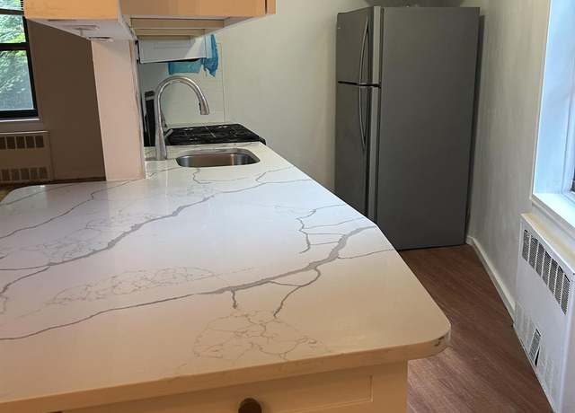 Property at 43-25 Douglaston Pkwy Unit 2D, Douglaston, NY 11363, 2 beds, 1 bath