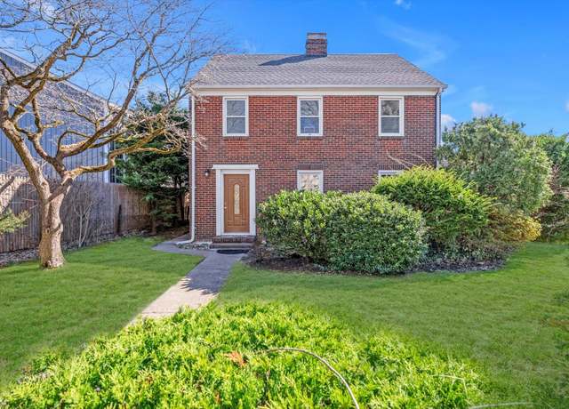 Property at 16 Avenue A, Port Washington, NY 11050, 3 beds, 2 baths