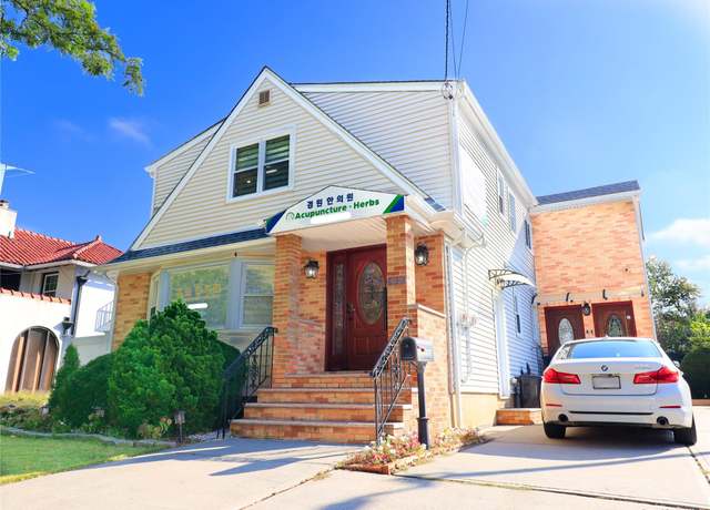 Property at 43-27 220th St, Bayside, NY 11361, 6 beds, 5 baths