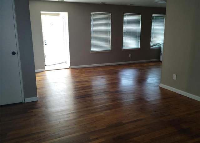 Property at 105 Artist Lake Dr #105, Middle Island, NY 11953, 2 beds, 2 baths