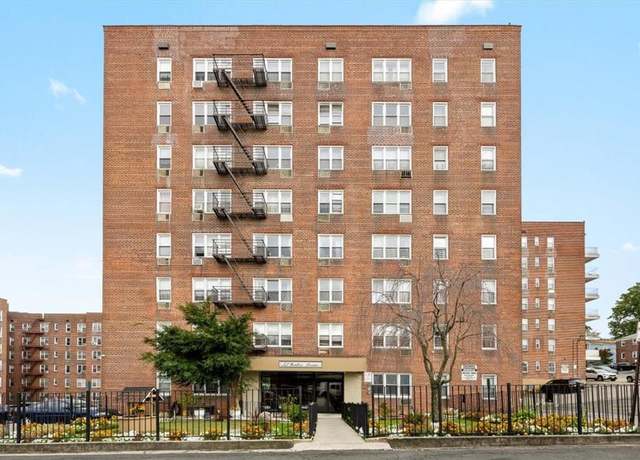 Property at 52 Yonkers Ter Unit 1E, Yonkers, NY 10704, 2 beds, 1 bath