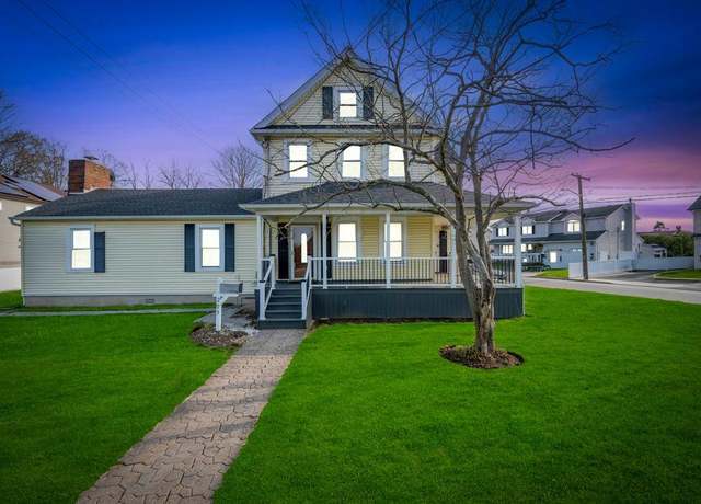 Property at 209 Central Ave, Bethpage, NY 11714, 4 beds, 3 baths