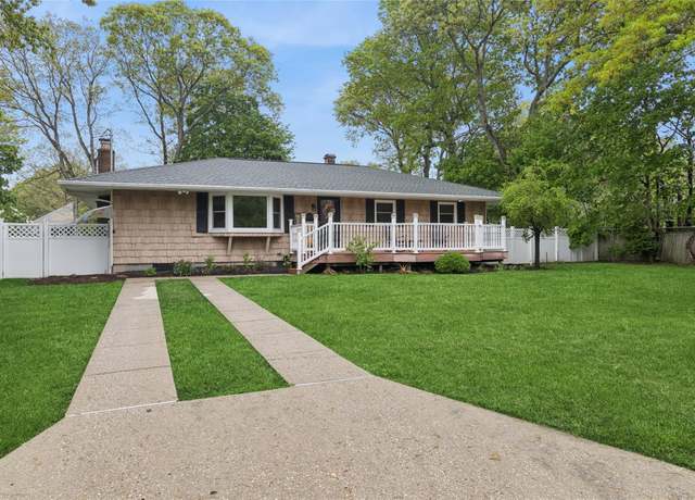 Property at 1 Arnold Ct, Port Jefferson Station, NY 11776, 3 beds, 1.5 baths